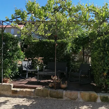 D'hotes Les 2 Tilleuls Bed and Breakfast 3*