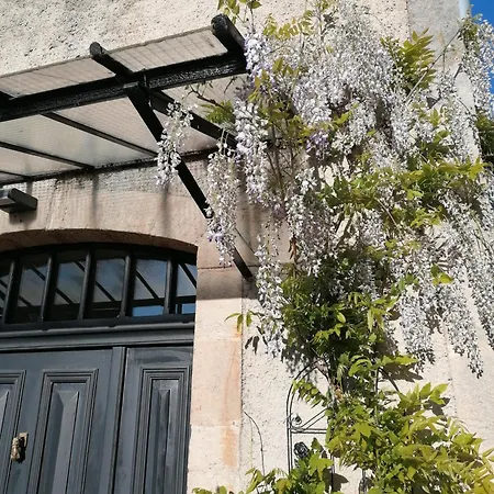 D'hotes Les 2 Tilleuls 住宿加早餐酒店 菲雅克